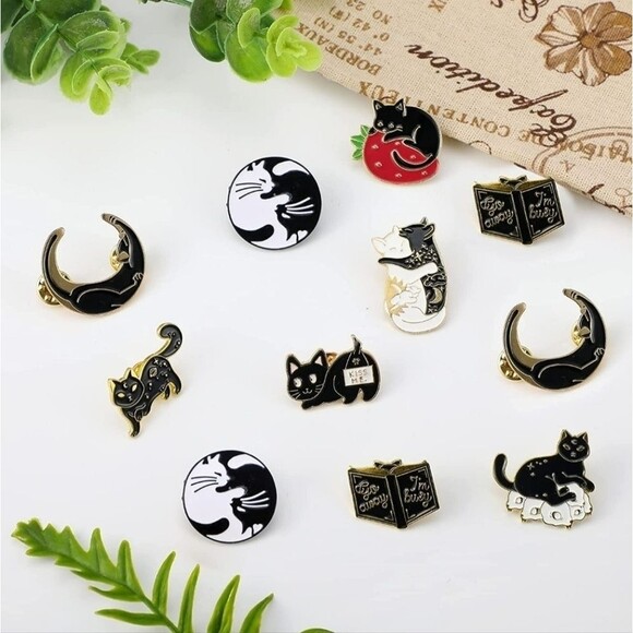 Black & Gold Cat Enamel Pin Mystical magical Spooky Cat Fashion pins Moon child - Picture 7 of 8